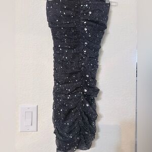 Elegant Black and White Ruched Women's Skirt